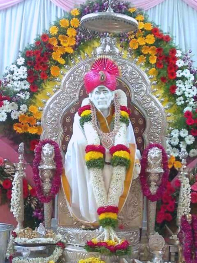photo sai baba 3