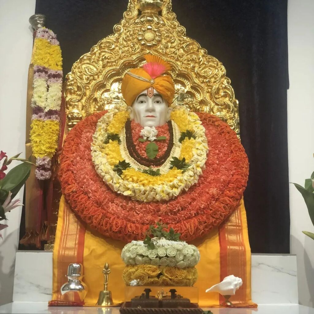 gajanan maharaj murti photo