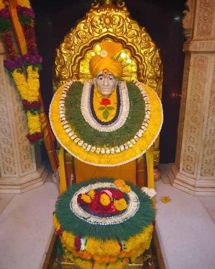 gajanan maharaj pics