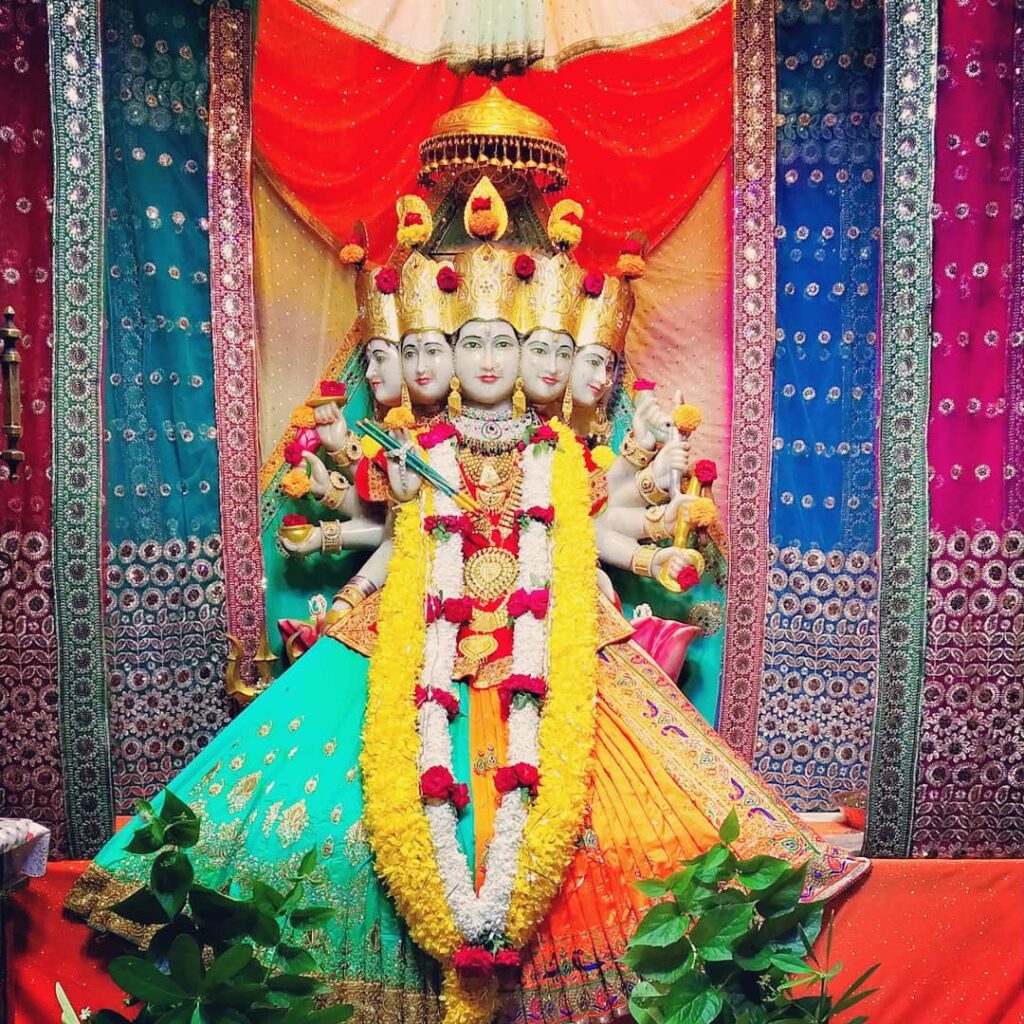 gayatri photo