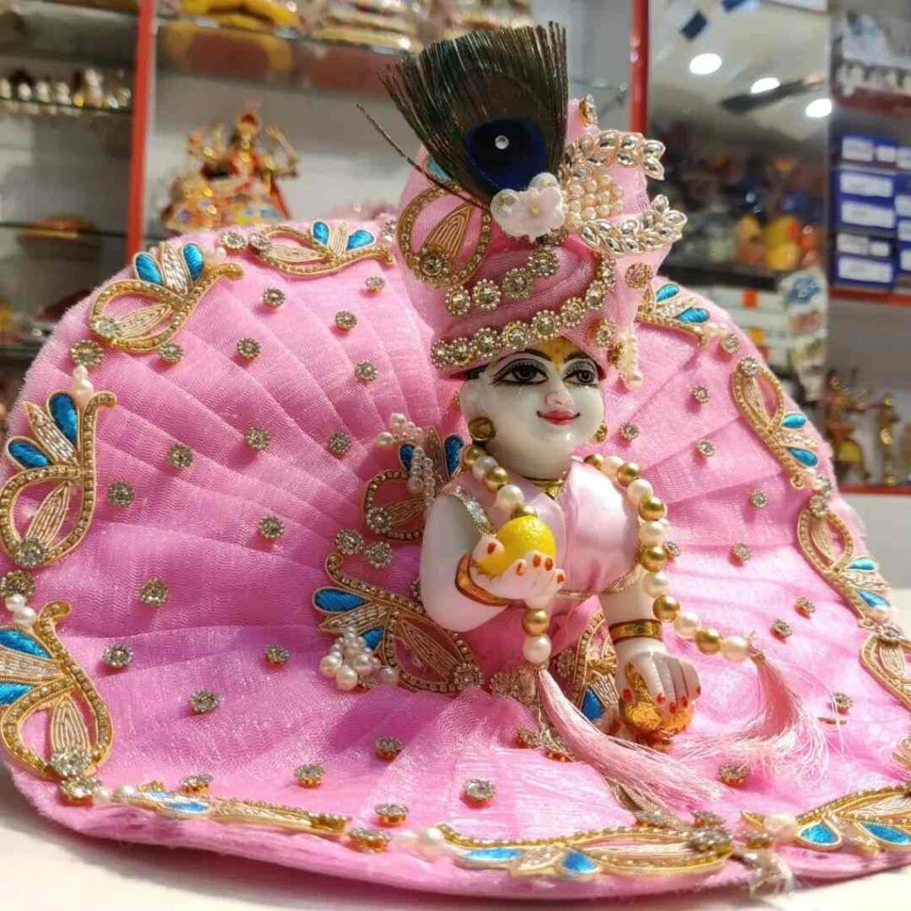 Cute images of Laddu Gopal