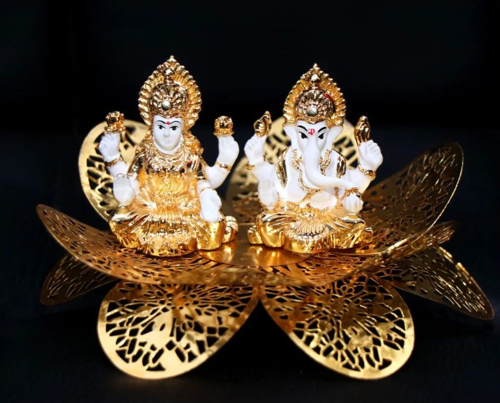 128+ Ultimate Ganesh Lakshmi Photos Collection 28 ganesh lakshmi pics