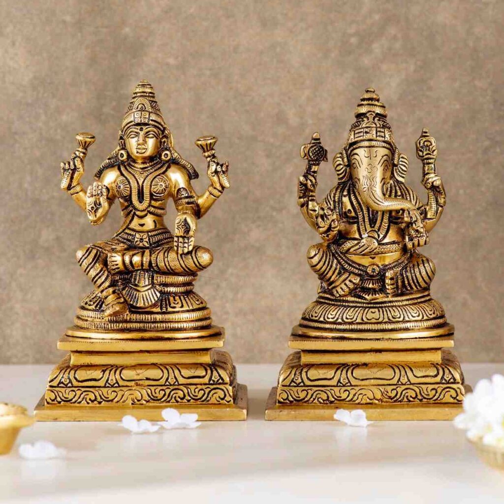 128+ Ultimate Ganesh Lakshmi Photos Collection 23 laxmi ganesh picture 1
